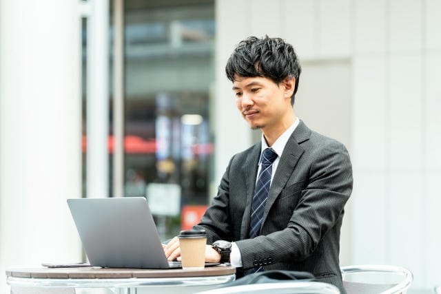 デジタル防衛の要、ファイアウォールの真実とは？